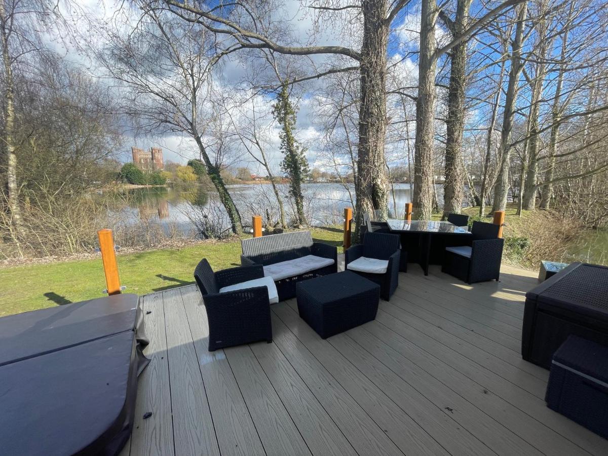 Rudd Lake Luxury Lakeside Lodge With Fishing & Hot Tub@Tattershall Esterno foto